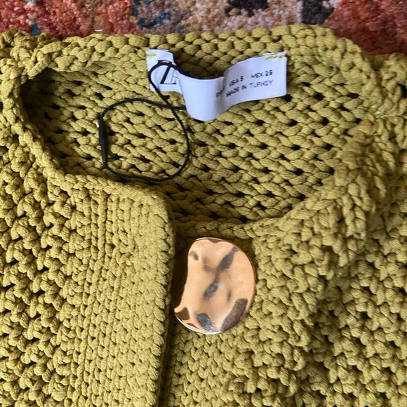 Zara Green Knit Vest - Picture 3 of 4